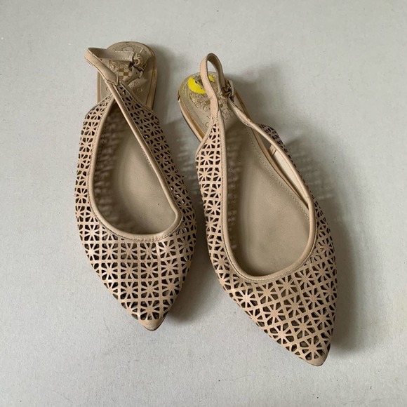 Vince Camuto Nude Slingback Laser Cut "Fallina" Flats Pointed Toe Size 9